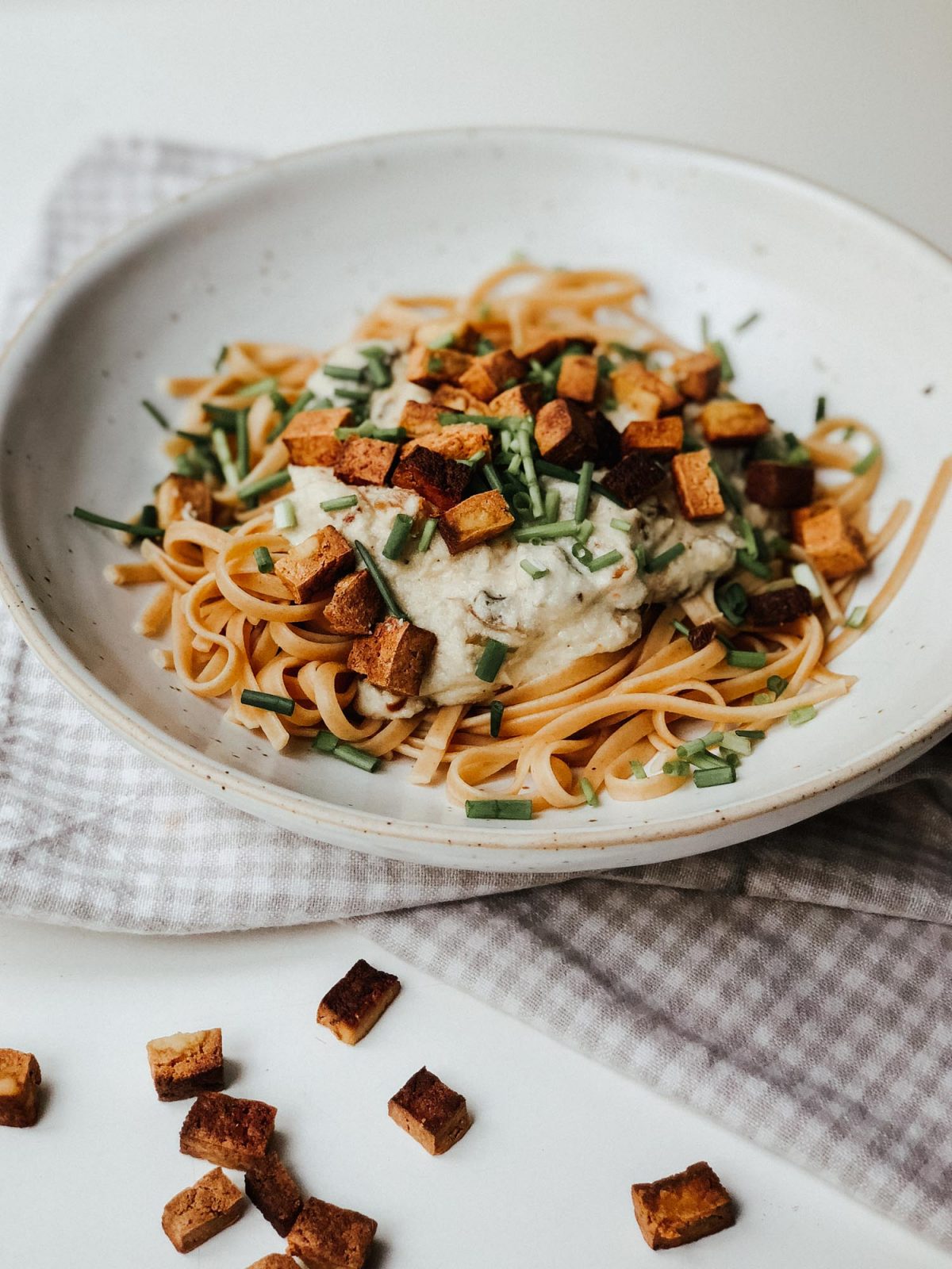 Vegane Carbonara aus Cashews Gnocci & Pasta Edition the ladies.